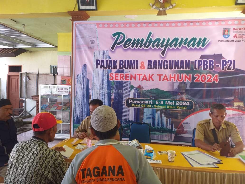 Antusias warga purwasari membayar pajak bumi dan bangunan tahun 2024